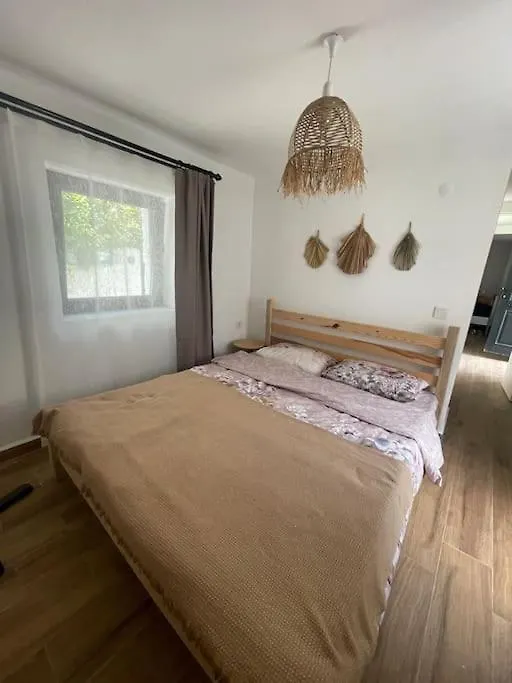 Oezel Havuzlu Kiralik Tas Villa Kusadasi Turkey